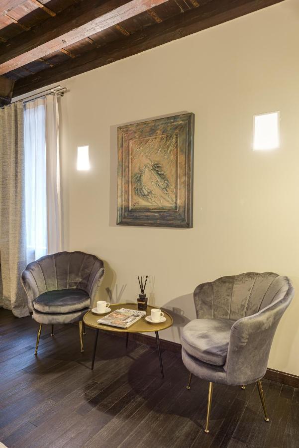 Palazzo Duomo Suites In Udine Center エクステリア 写真