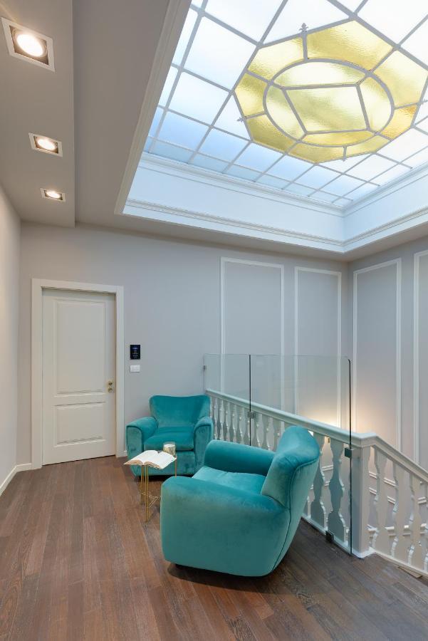 Palazzo Duomo Suites In Udine Center エクステリア 写真